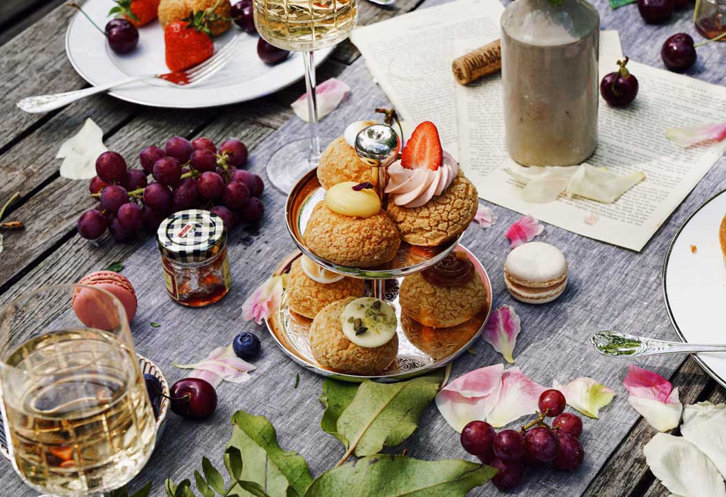 Jardin d'Eden Dessert Stand